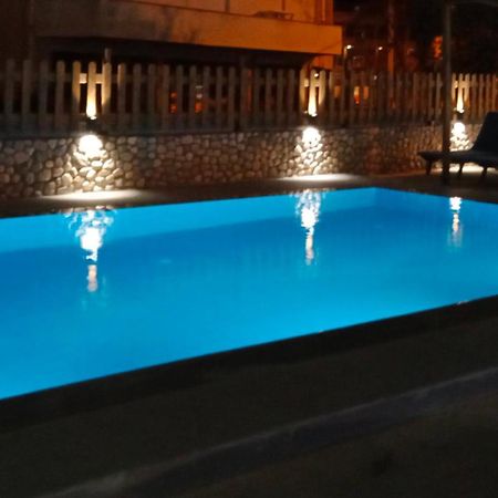 Hotel Villa Ruci Ксаміл Екстер'єр фото